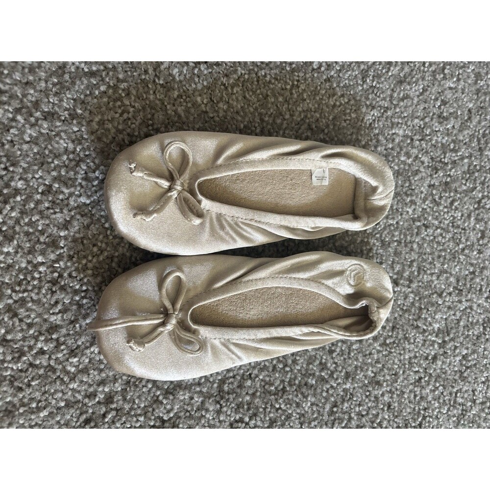 Isotoner Satin Ballerina Slippers Champagne Gold Bow Womens Size Small 5-6